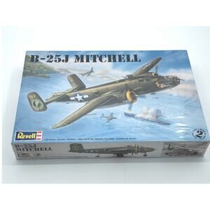 Revell B25J Mitchell WWII Bomber MODEL